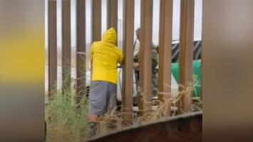 ICE agents are Mexican vendors’ biggest clients at the U.S. border